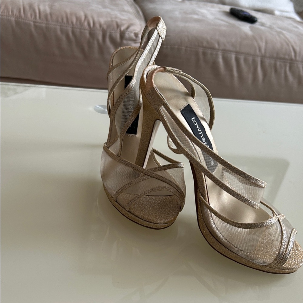 Elegant Gold Strappy Heels for Women